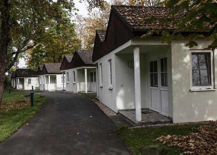 Jembo Park Hotel