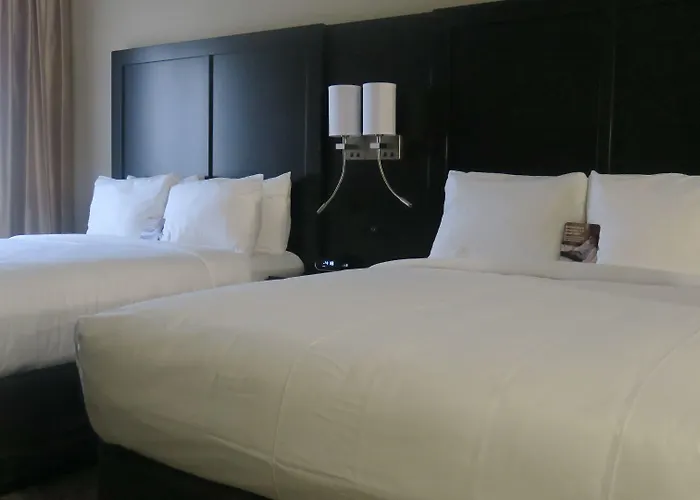 Comfort Inn & Suites Cedar Rapids Cid Eastern Iowa Airport