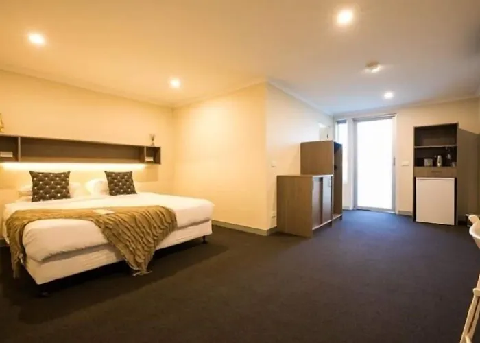 Heathcote Inn