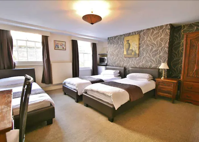 Central Hotel Cheltenham