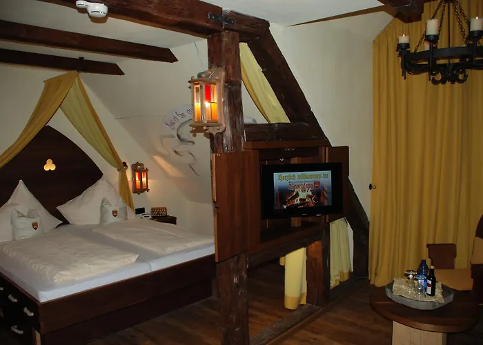 Mittelalterhotel-Gaestehaus Rauchfang