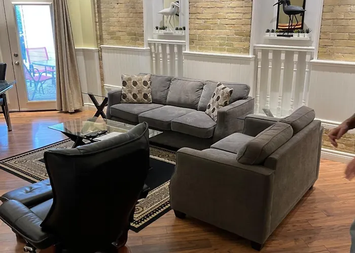Grey Rose Suites