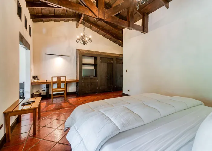 Hacienda La Pacifica Eco-Lodge