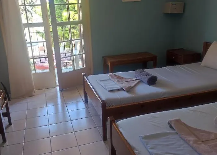 Miranta Hotel - Apartments & Studios