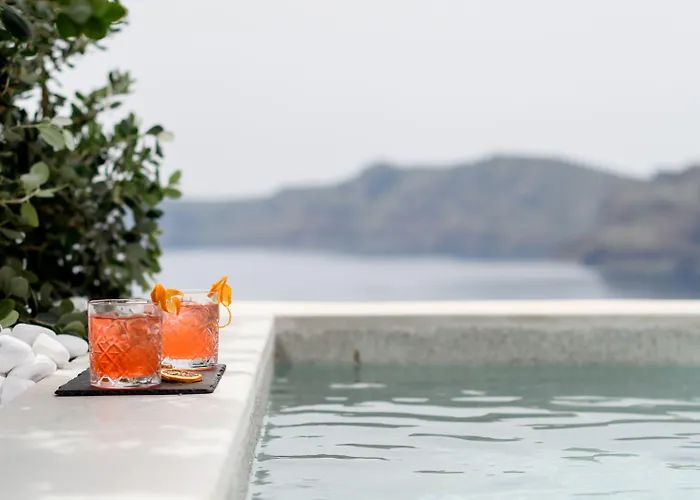 Echoes Luxury Suites (Adults Only)