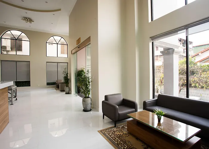 Hm Grand Central Hotel