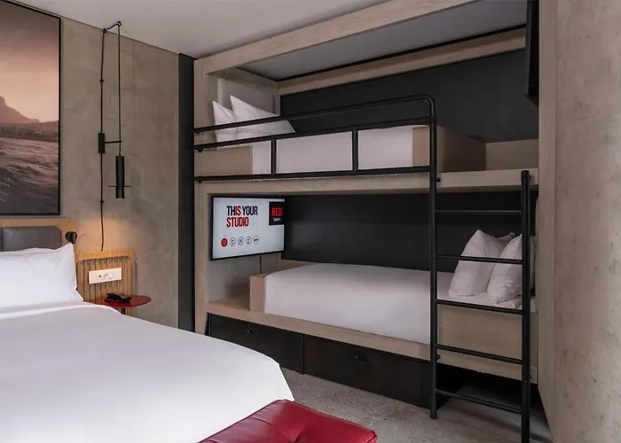Radisson Red Hotel V&A Waterfront Cape Town