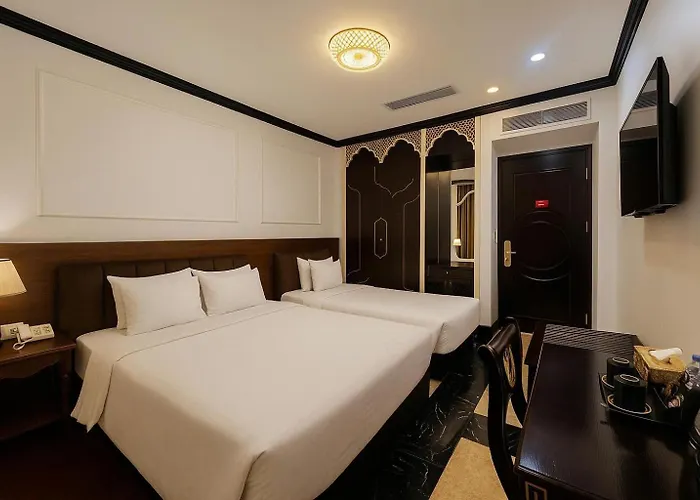 Du Palace Hotel&Travel