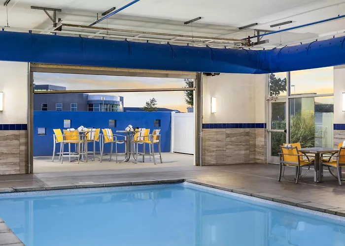 Glo Best Western Dawley Farms In Sioux Falls