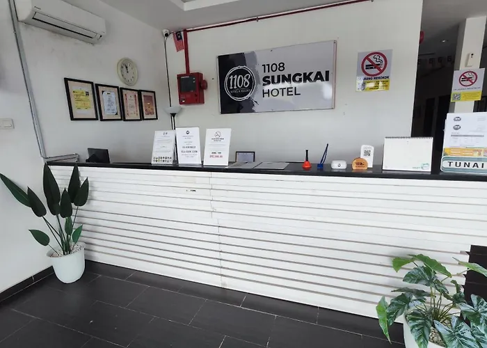 1108 Hotel Sungkai