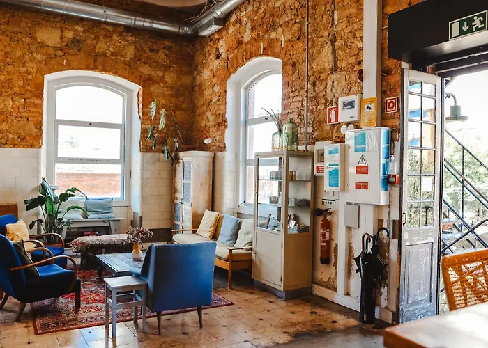 Lx Hostel