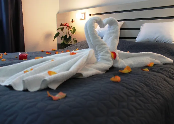 Garni Hotel 11Tica Dm