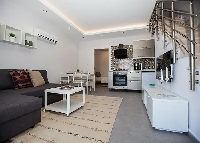 Truemar Hotels & Suites