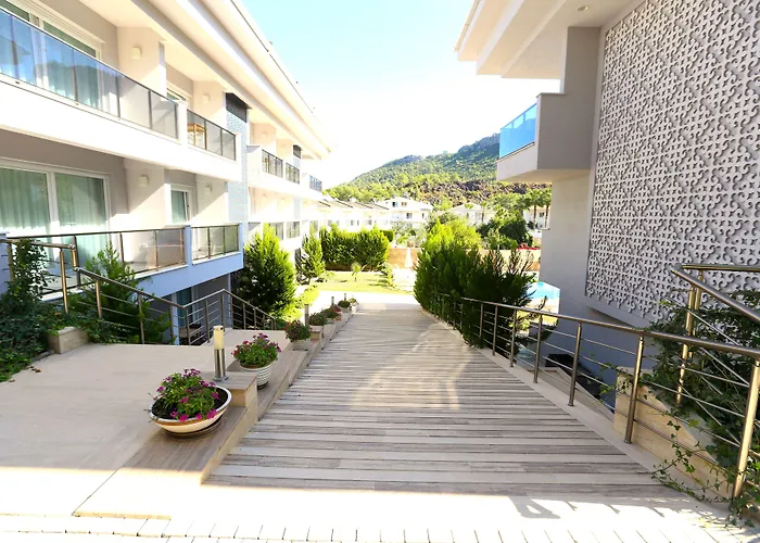 Truemar Hotels & Suites