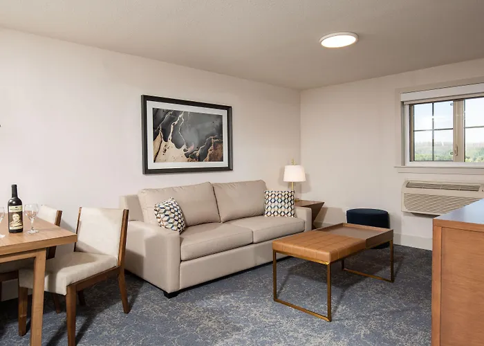 Pomeroy Hotel Fort Mcmurray