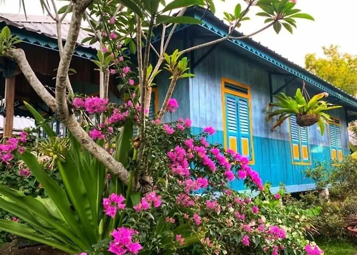 Rock And Wreck Dive Resort