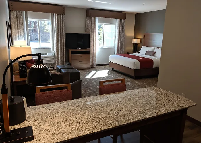 Grandstay Hotel & Suites