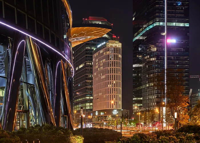 Holiday Inn Express - Warsaw - The Hub By Ihg