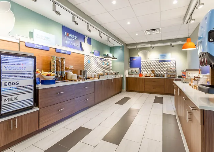 Holiday Inn Express & Suites - Florence - Cincinnati Airport By Ihg