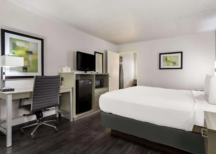 Surestay Hotel By Best Western Grants