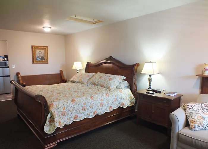 Scarborough Inn