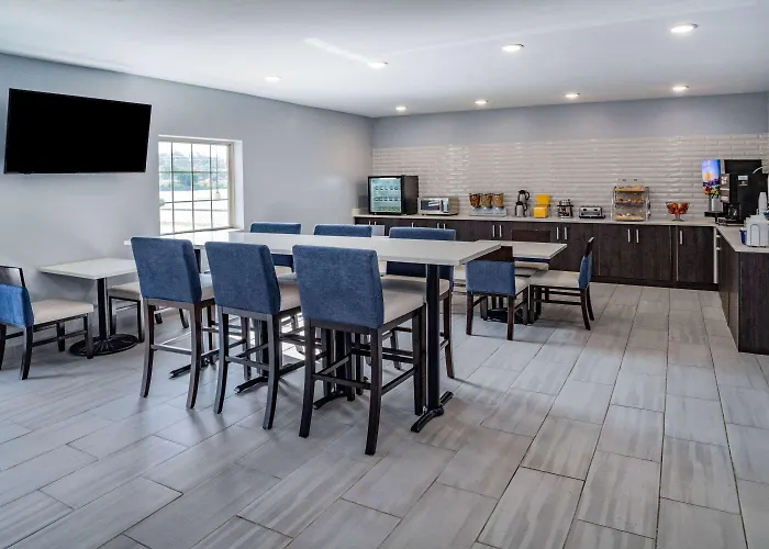 Days Inn & Suites By Wyndham Horn Lake - Memphis Graceland