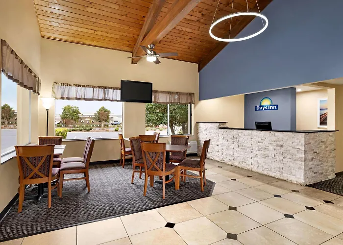 Days Inn By Wyndham Oak Ridge Knoxville
