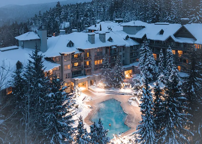 Blackcomb Springs Suites By Clique