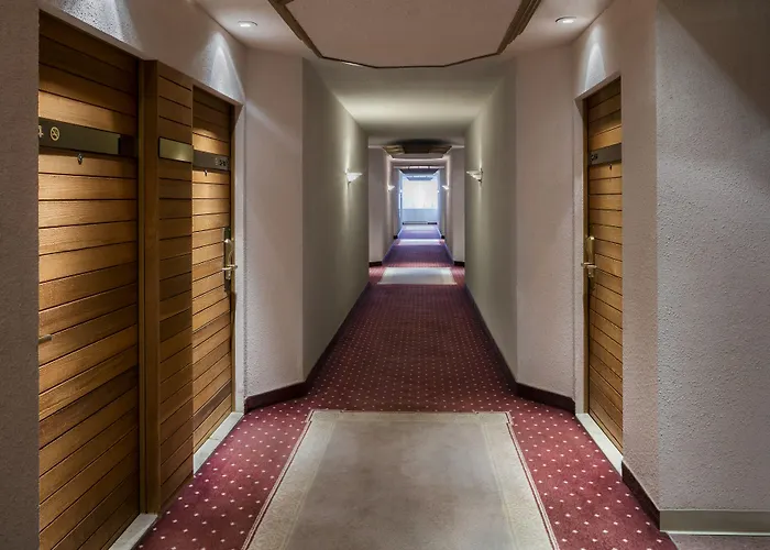 Hotels Gouverneur Montreal-Ile Charron