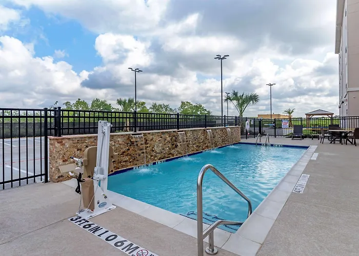 Comfort Inn & Suites Waller