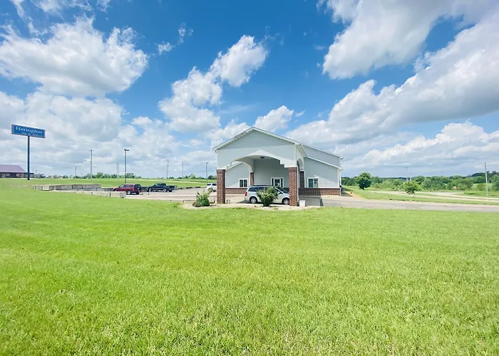 Herington Inn And Suites
