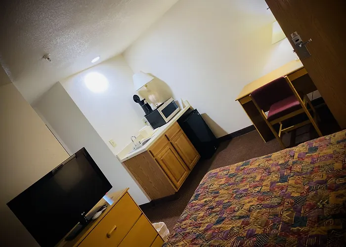 Herington Inn And Suites