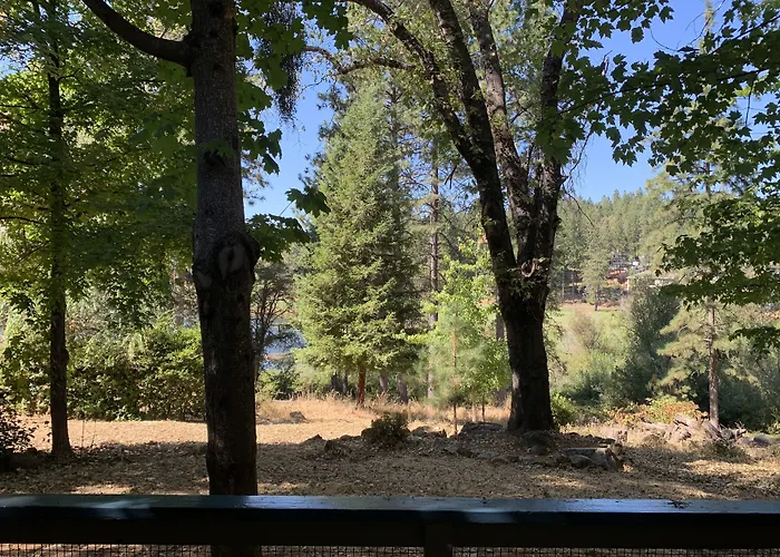 Alta Sierra Village Inn