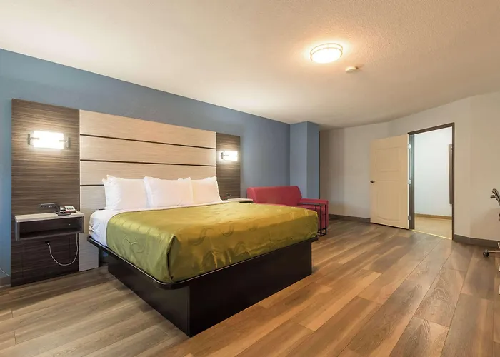 Quality Inn & Suites Manitou Springs At Pikes Peak Garden Of The Gods