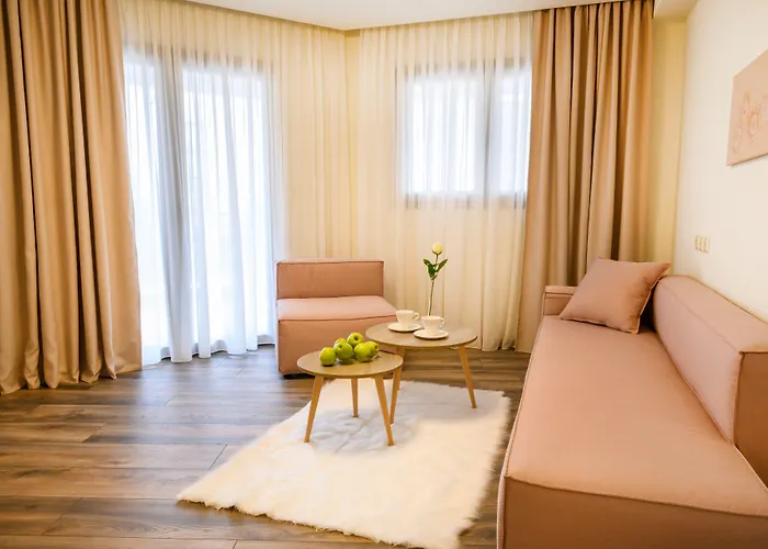 Emerald Suites