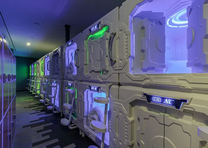 Art Seven Hostel Capsules