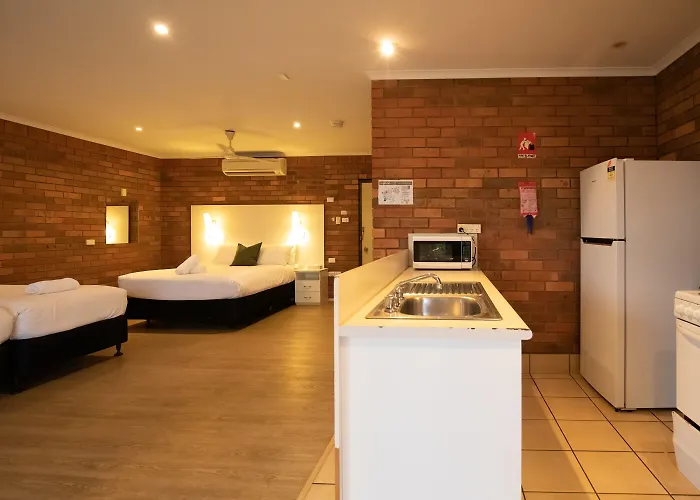 Contour Hotel Katherine