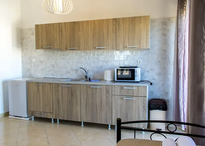 Nikolakakis Rooms Lavrio