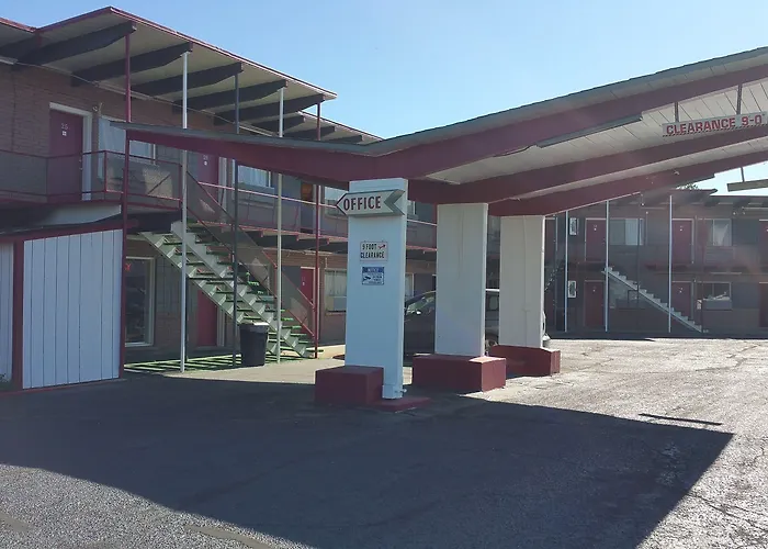 Thunder Bird Motel