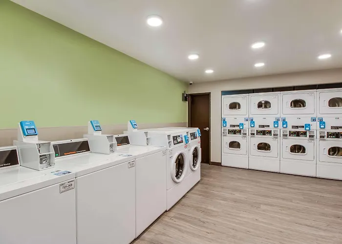 Woodspring Suites Bakersfield Airport