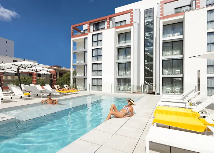 Kyrat Amarac Suites