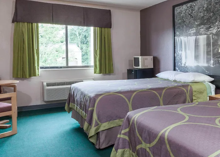 Super 8 By Wyndham Carrollton