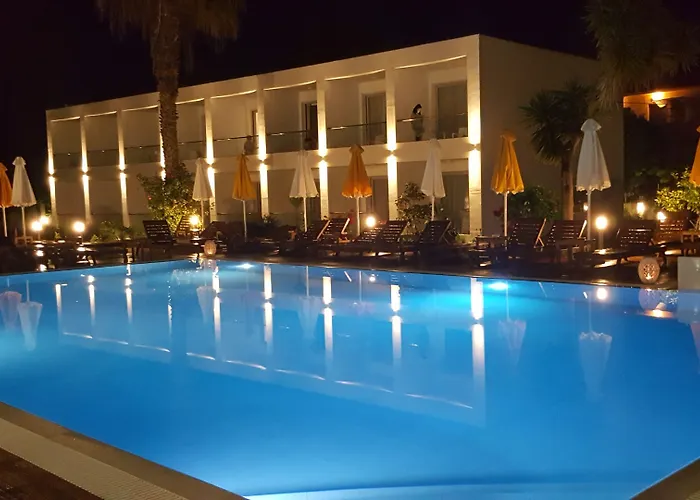 Nasos Hotel & Resort