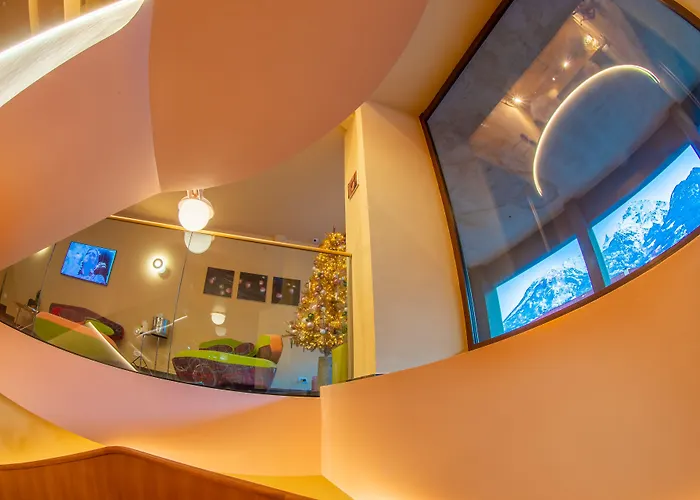 Omama Hotel
