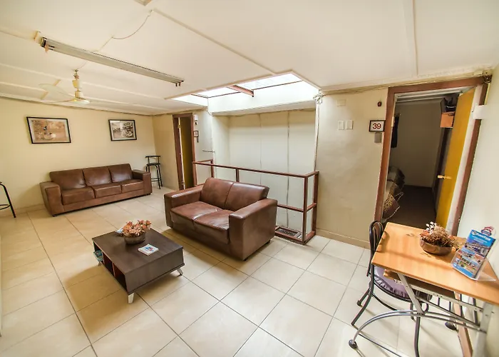 Hotel Sahara Inn