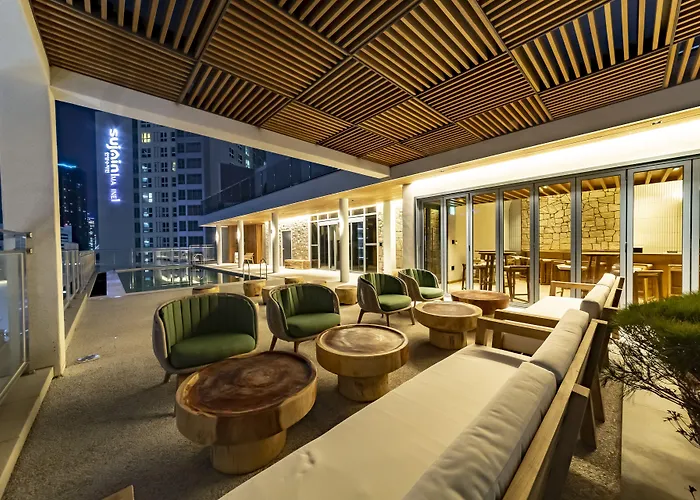 Hound Hotel Haeundae Signature