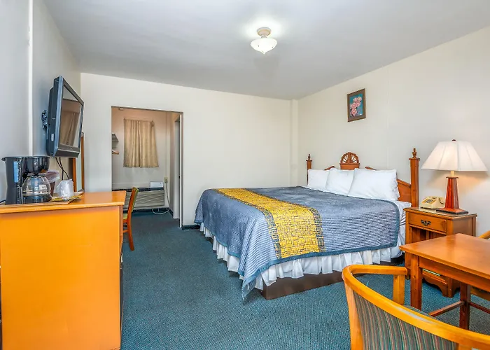 Parkway Inn