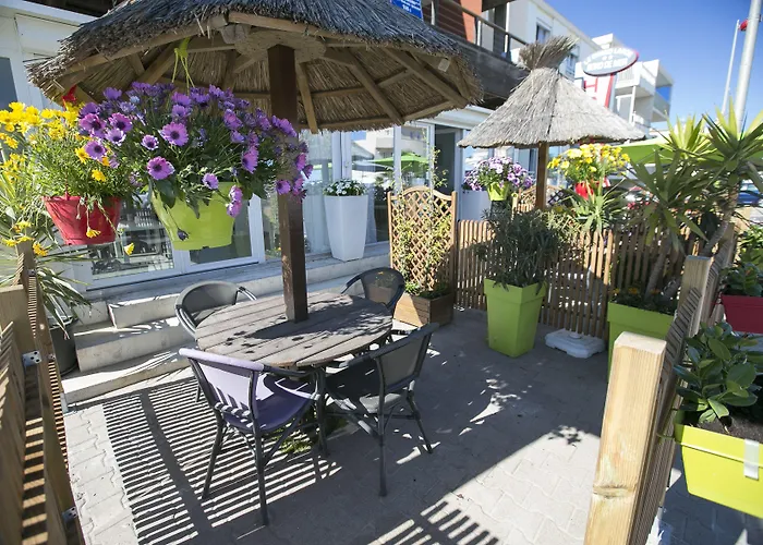 Le Grand Large Bord De Mer Hotel & Appartements