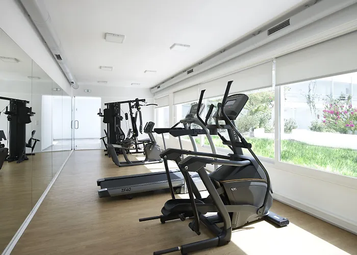 Kouros Seasight Hotel