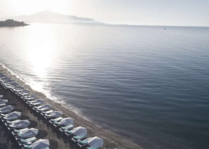 Kouros Seasight Hotel